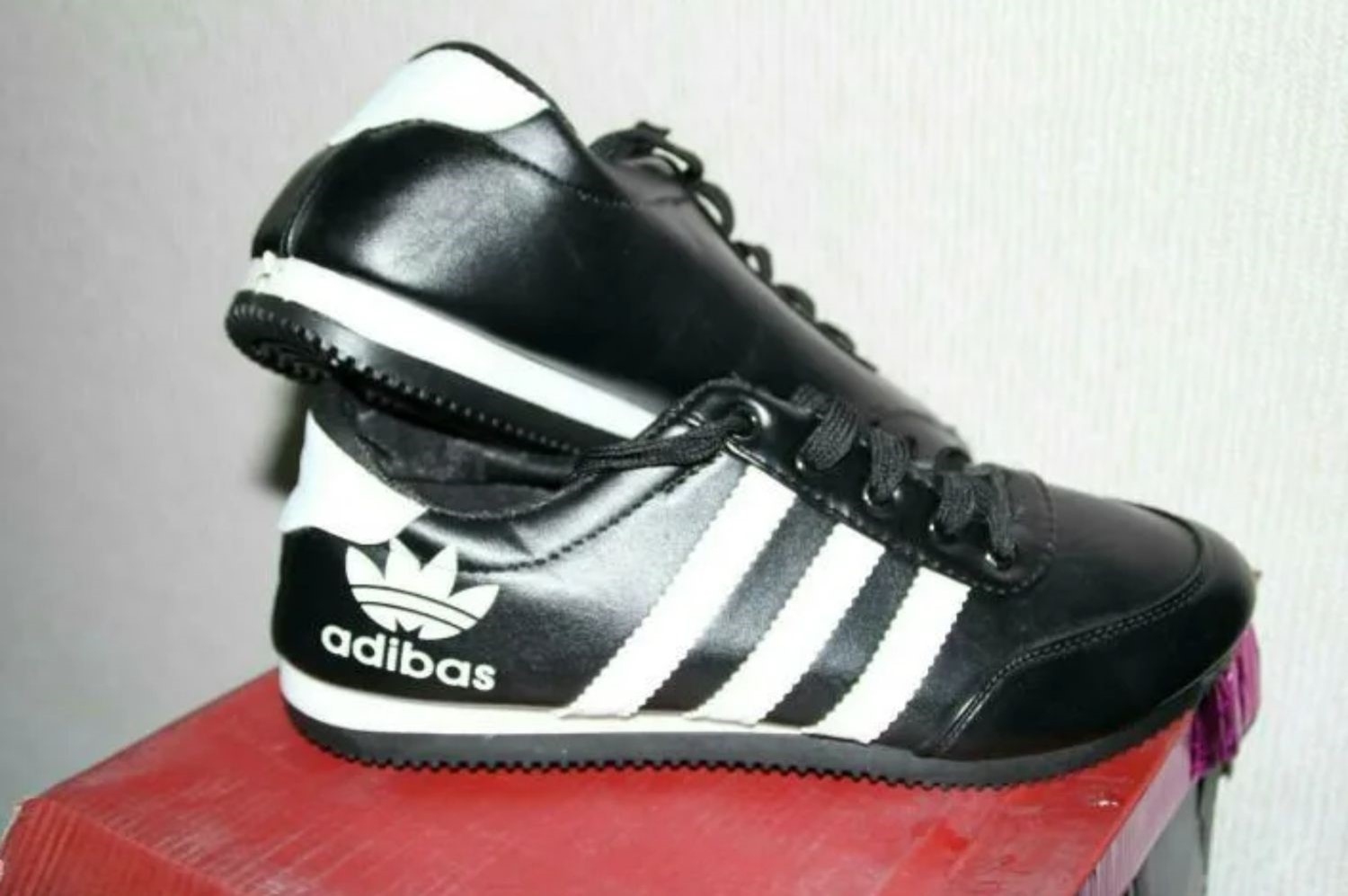 Adibas